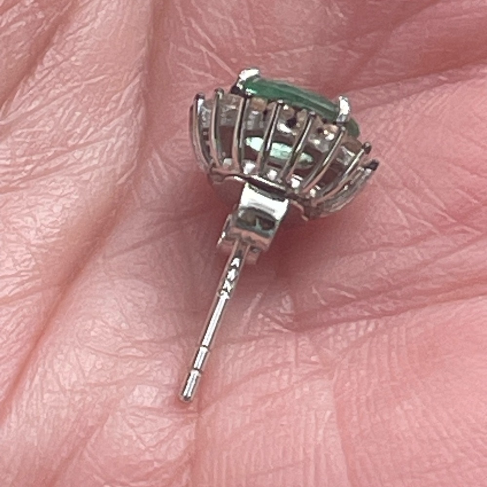NWT Natural Zambian Emerald Stud Earrings & Natural Diamond in 925 Silver - Picture 5 of 8